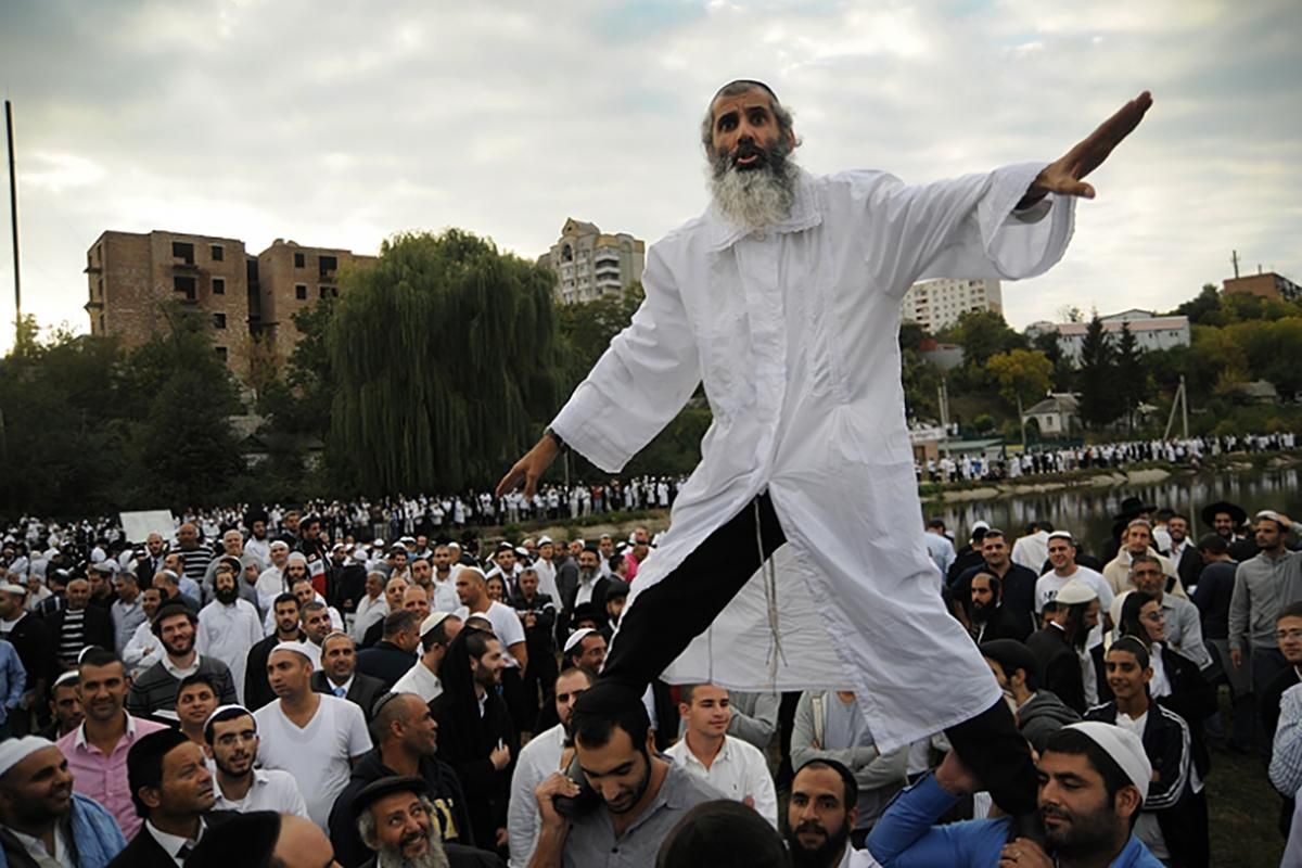 Украина до сих пор не позволила паломничество хасидов в Умань Украина до сих пор не позволила паломничество хасидов в Умань