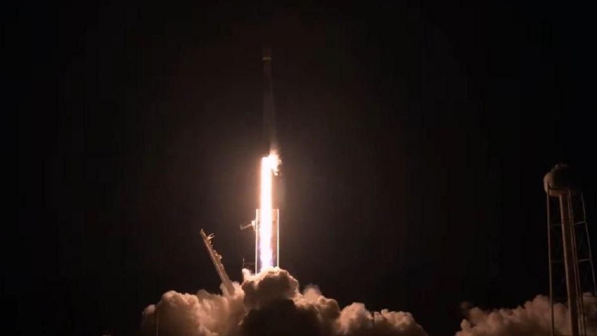 SpaceX запустила Falcon 9: проєкт Starlink – відео