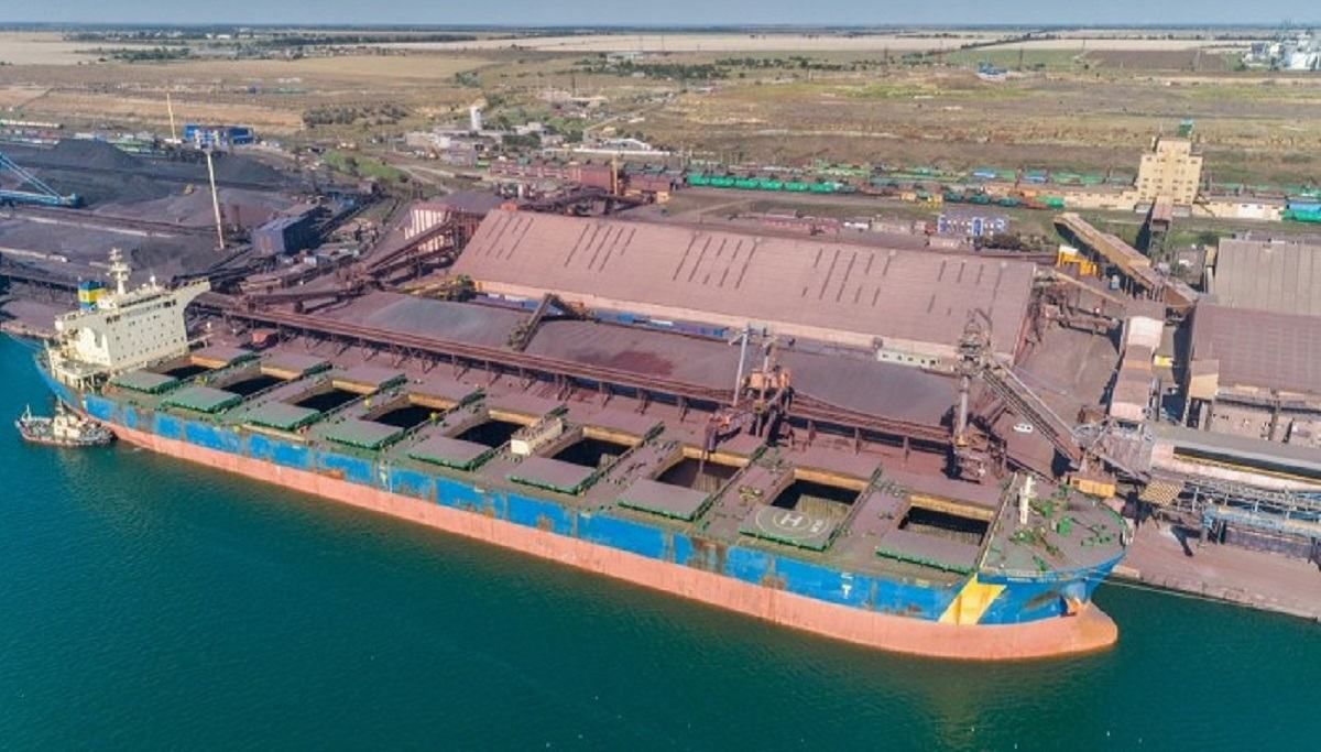Тисячі тонн аміачної селітри в "Південному" порту не становлять загрози, – АМПУ