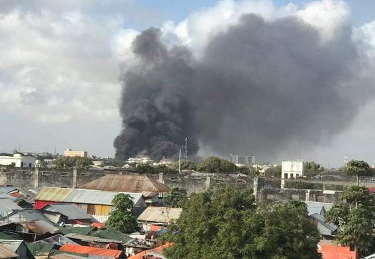 У Сомалі біля військової бази прогримів вибух, є жертви У Сомалі біля військової бази прогримів вибух, є жертви