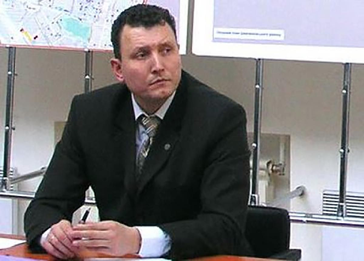 Поліція за наказом Кличка і Крищенка незаконно вивезла ванти, щоб приховати борг Комарницького Поліція за наказом Кличка і Крищенка незаконно вивезла ванти, щоб приховати борг Комарницького