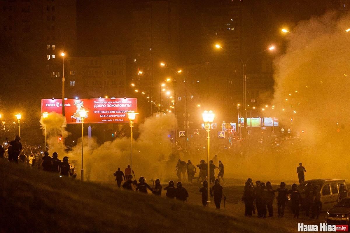 Лукашенко ждет судьба Януковича, – Жириновский неожиданно выразил поддержку белорусам Лукашенко ждет судьба Януковича, – Жириновский неожиданно выразил поддержку белорусам