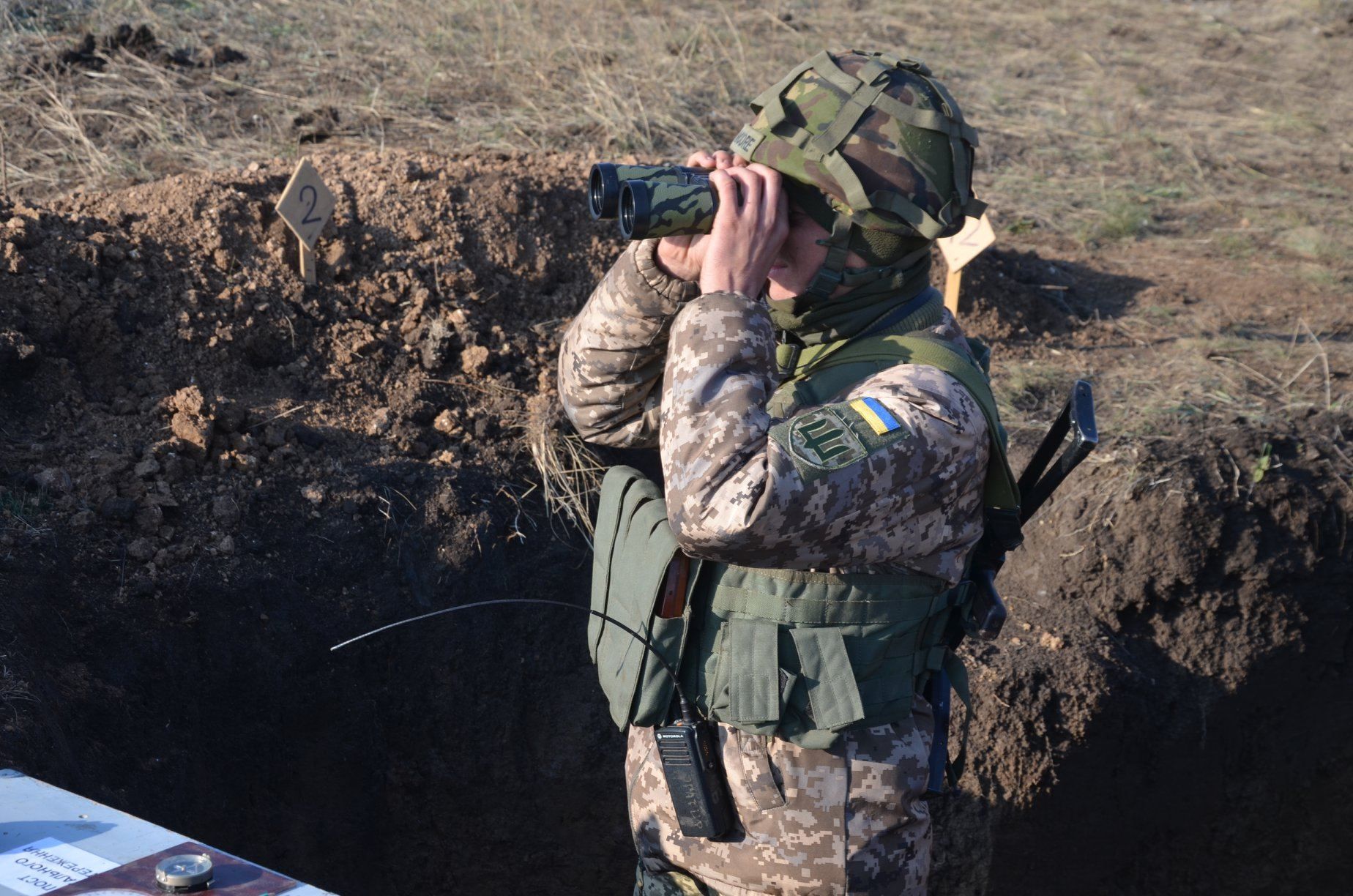 П'ятнадцяту добу поспіль втрат та поранень з боку українських захисників немає, – штаб ООС