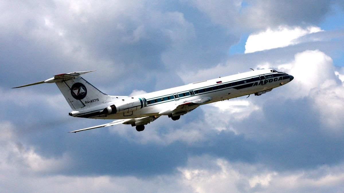 У Білорусі приземлився військовий спецборт з РФ У Білорусі приземлився військовий спецборт з РФ