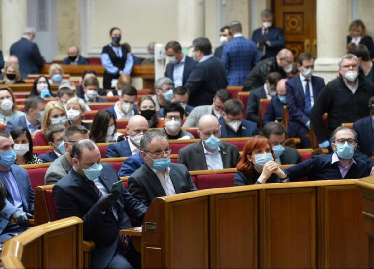 КВУ назвав лідерів фракцій, які провалюють роботу в Раді КВУ назвав лідерів фракцій, які провалюють роботу в Раді
