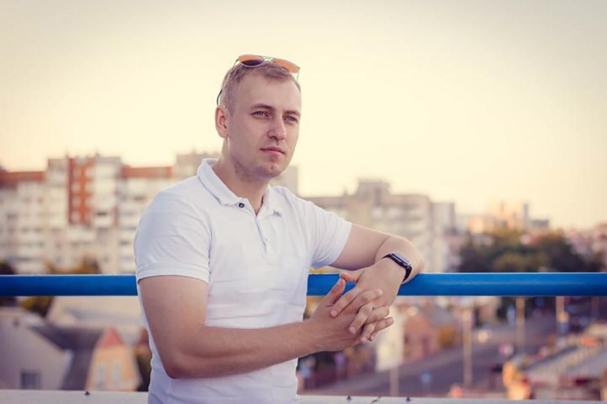 Викинув з вікна форму і посвідчення: білоруський силовик виїхав з країни через тиск Викинув з вікна форму і посвідчення: білоруський силовик виїхав з країни через тиск