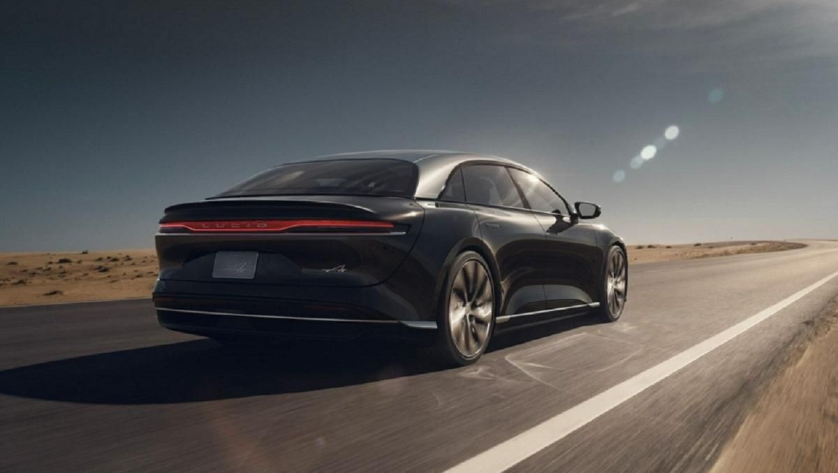 Седан Lucid Air уверенно побил рекорд Tesla Model S по запасу хода Седан Lucid Air уверенно побил рекорд Tesla Model S по запасу хода