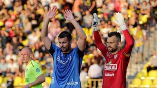 В Беларуси перенесли все футбольные матчи, под угрозой поединок украинцев в Лиге чемпионов