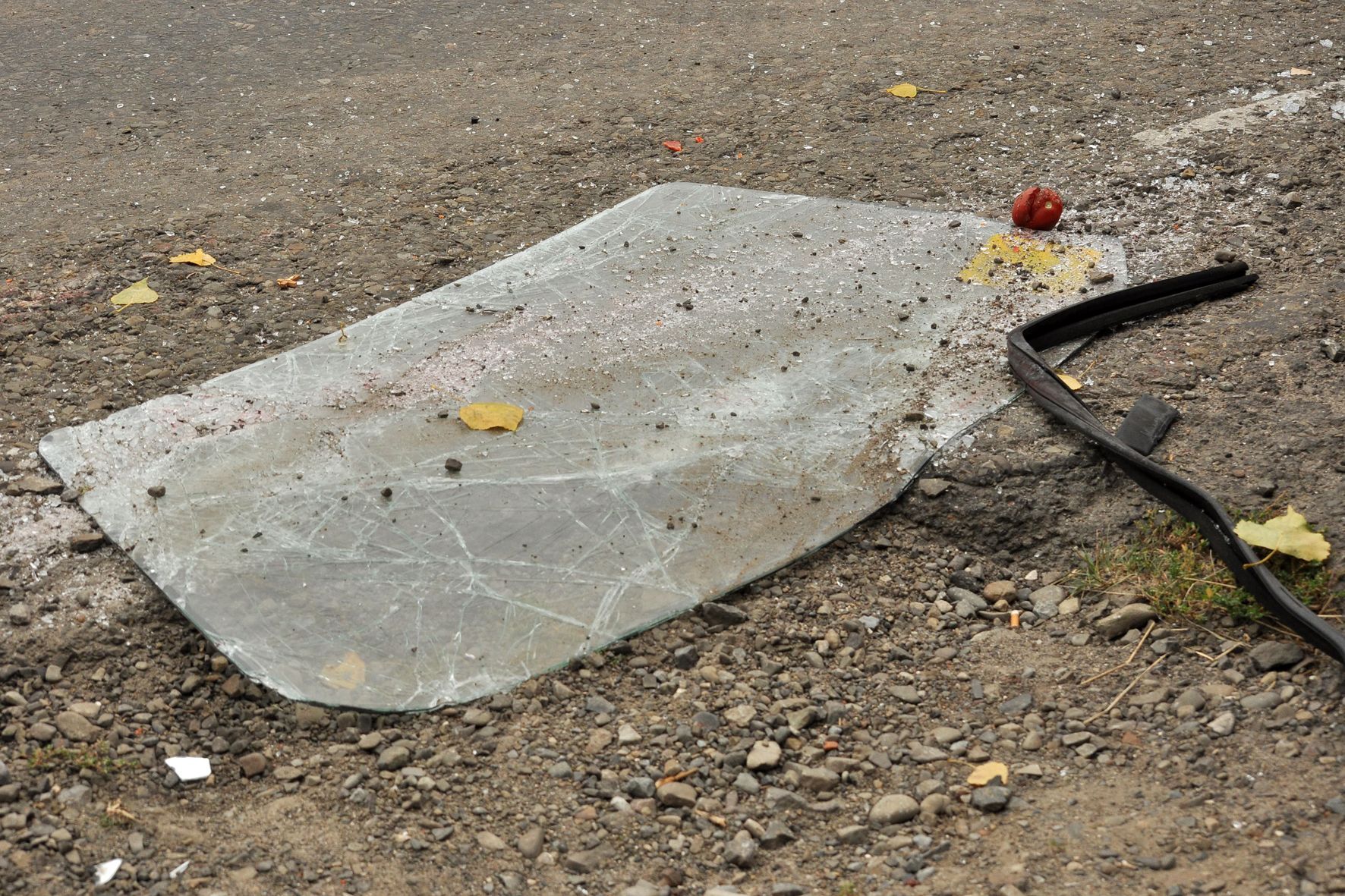 В Крыму мужчина без водительских прав въехал в толпу детей: 4-летняя девочка погибла В Крыму мужчина без водительских прав въехал в толпу детей: 4-летняя девочка погибла