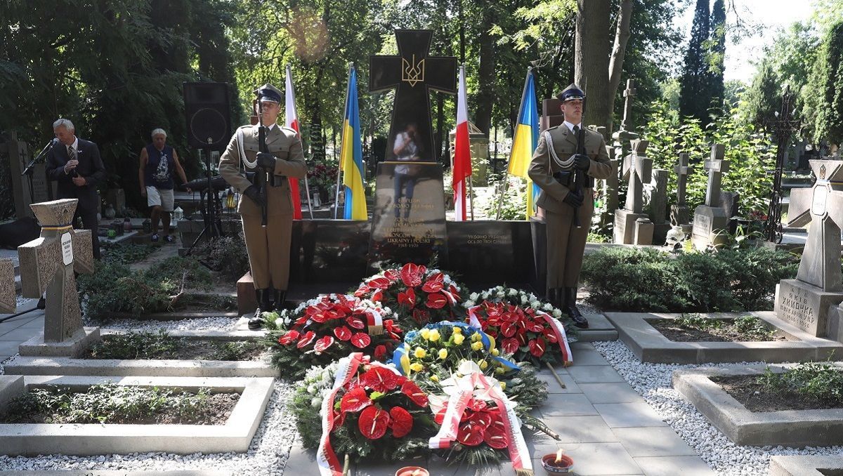 У Варшаві вшанували воїнів армії УНР – союзників Польщі: фото У Варшаві вшанували воїнів армії УНР – союзників Польщі: фото