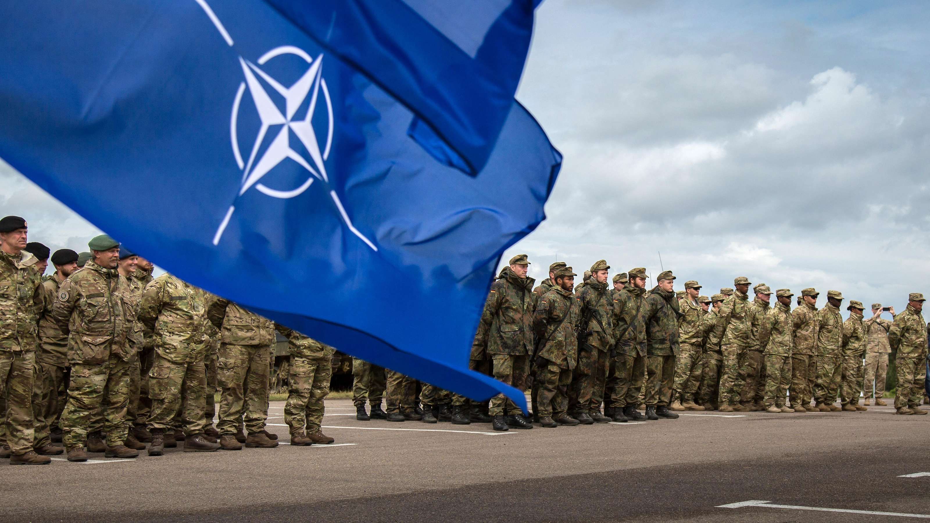 У НАТО відповіли на заяву Лукашенка про нарощування сили на кордоні з Білоруссю