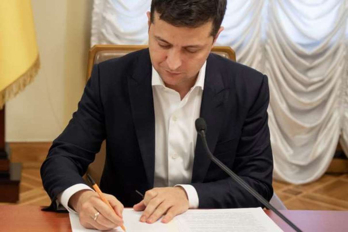 Зеленский ветировал закон о валютной ипотеке №3640