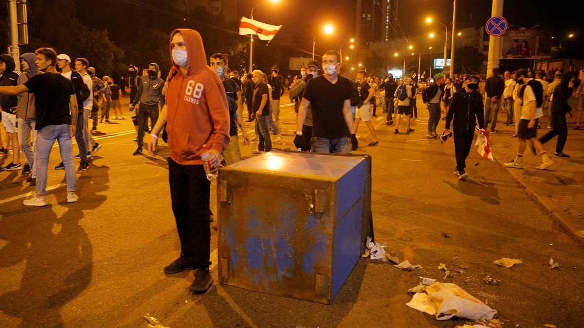 У Білорусі відпустили майже всіх затриманих протестувальників У Білорусі відпустили майже всіх затриманих протестувальників