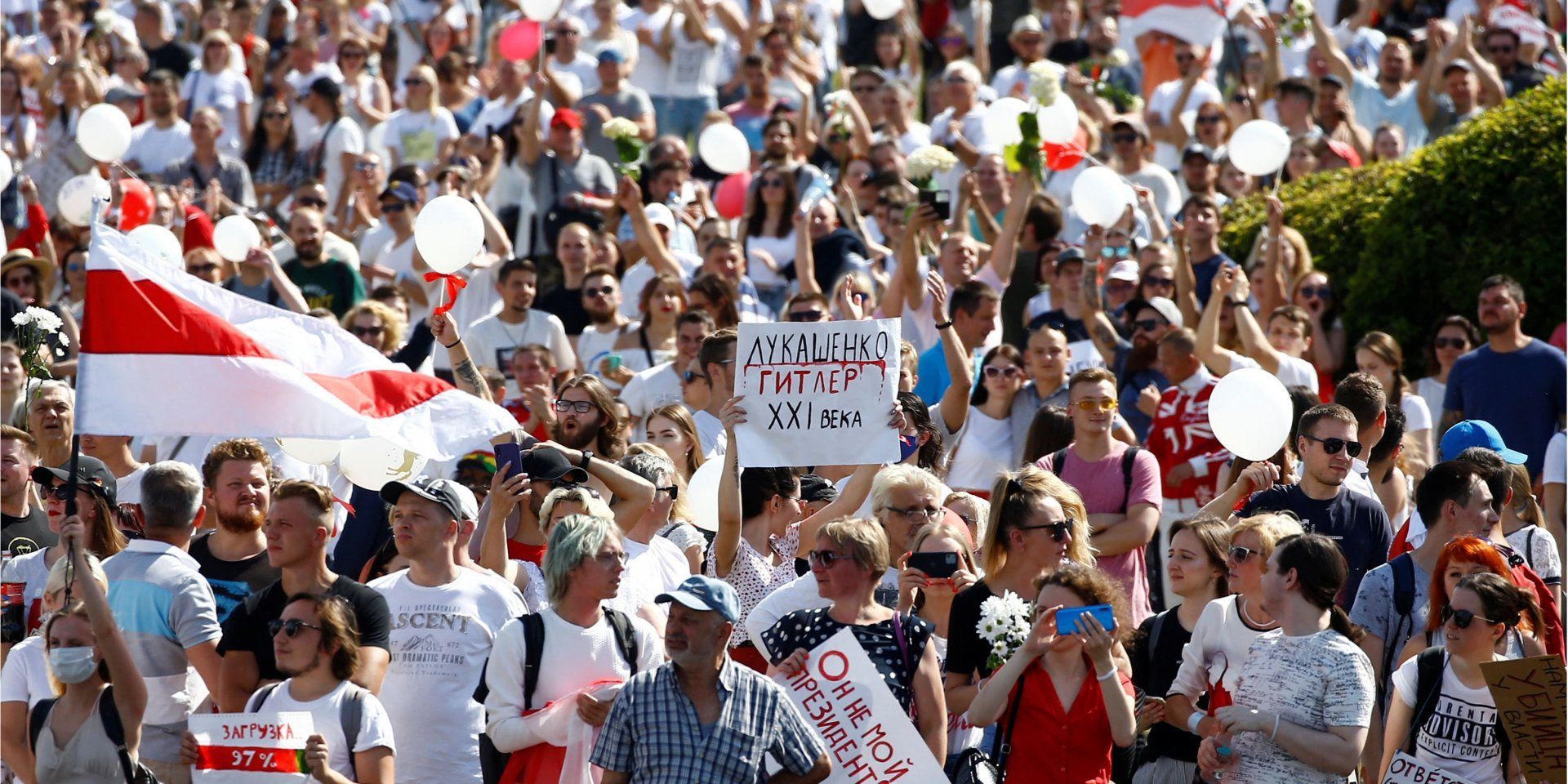 Тысячи активистов в Беларуси митингуют под СИЗО фото, видео