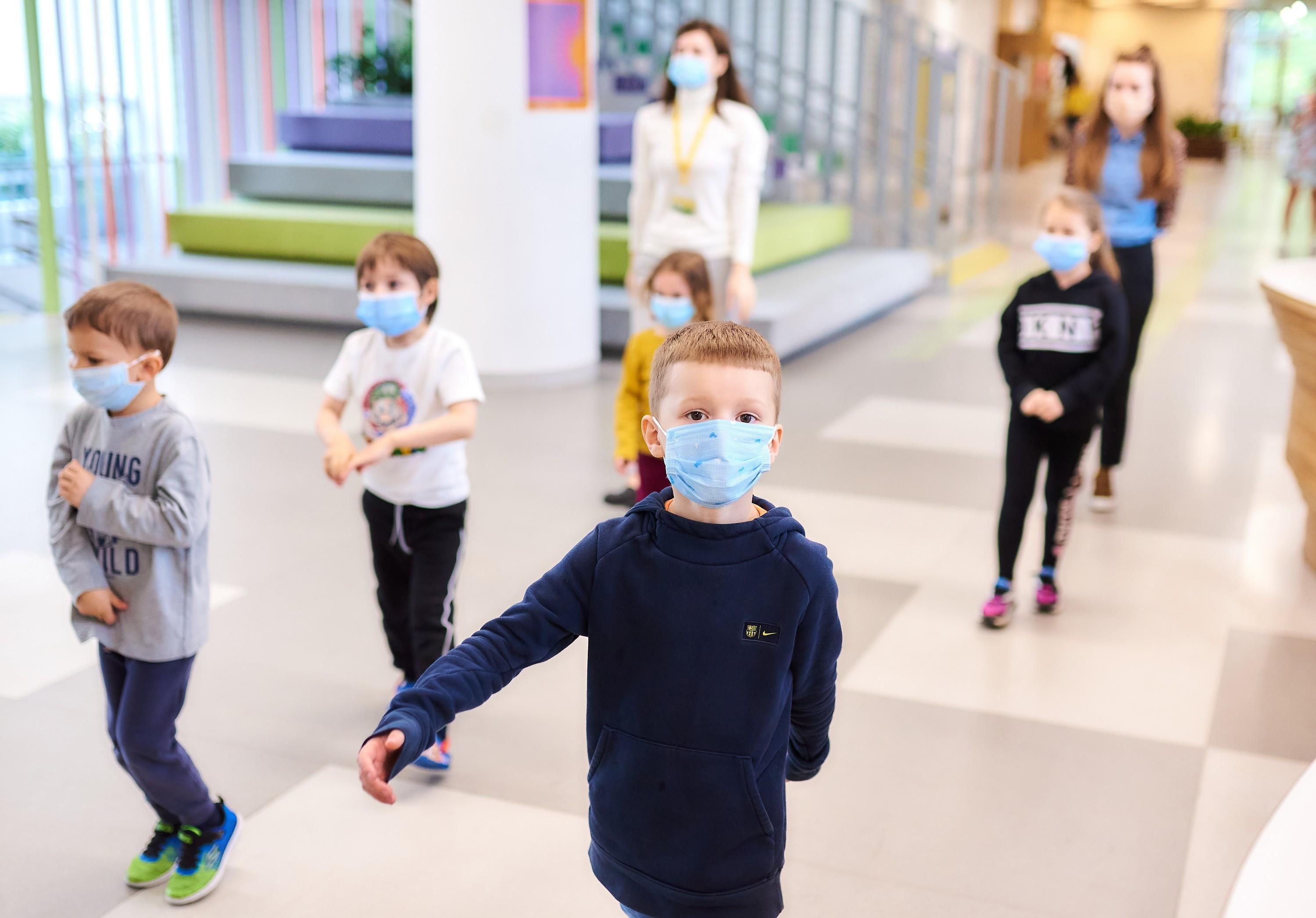 Правило бульбашки між учнями можуть запровадити в школах України Правило бульбашки між учнями можуть запровадити в школах України