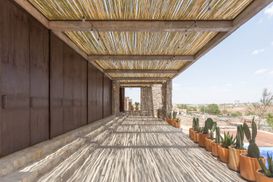 Каміння над піском: в Мексиці з'явився стильний будиночок в етнічному стилі – фото 