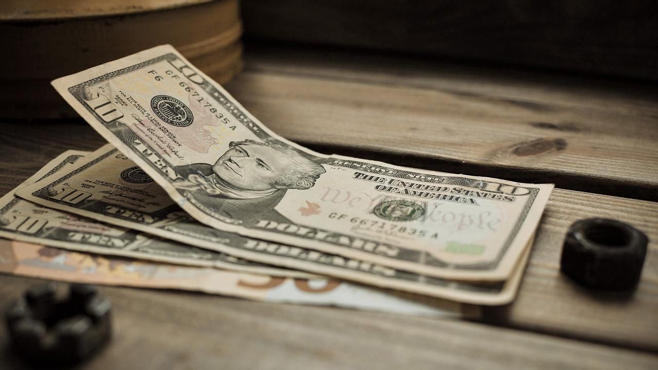 Готівковий курс євро, долара на 19 серпня 2020 – курс валют Готівковий курс євро, долара на 19 серпня 2020 – курс валют