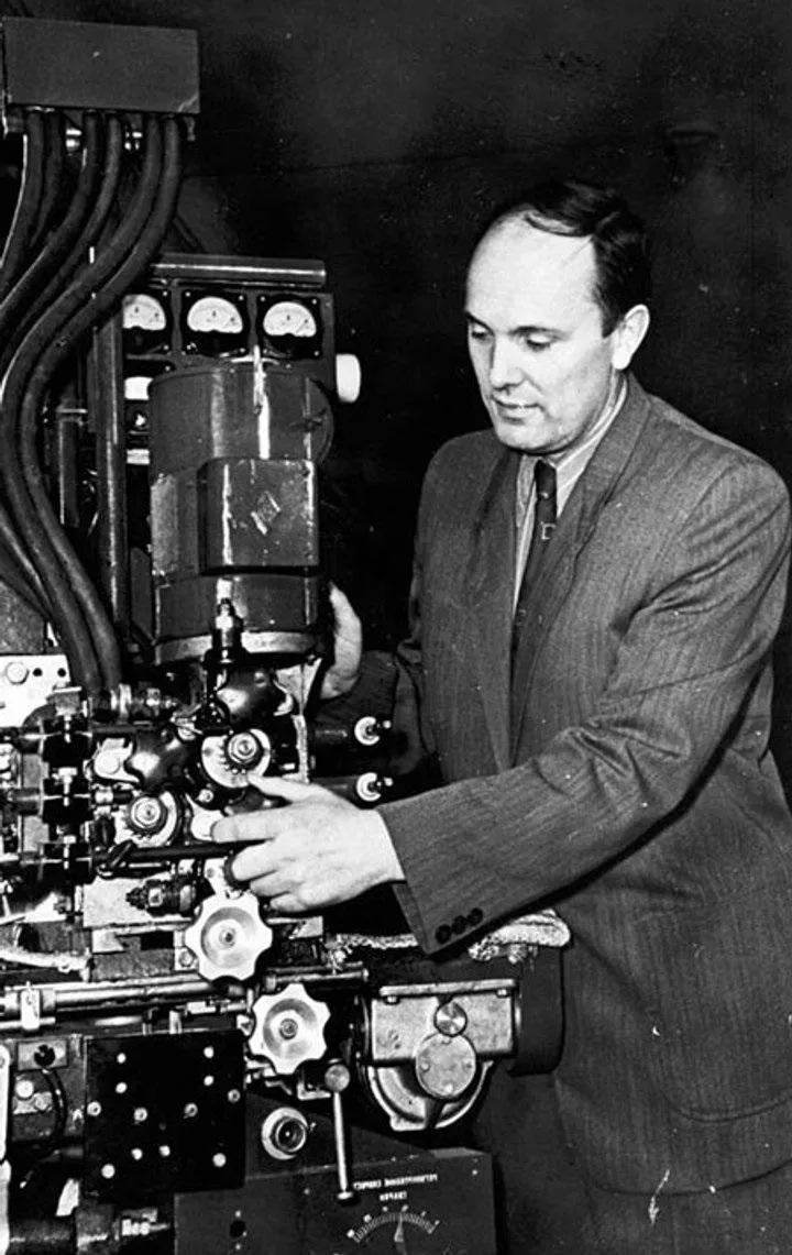 Молодий науковець Молодий науковець