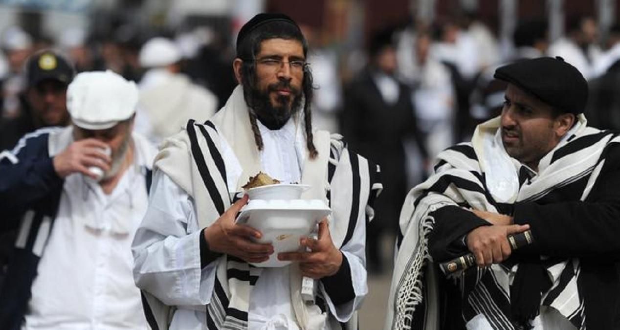 Хасиды собираются в Украину: власти планируют технические ограничения Хасиды собираются в Украину: власти планируют технические ограничения