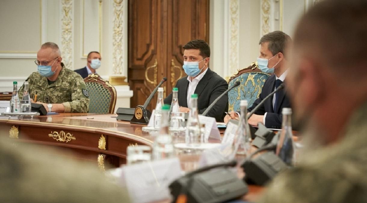 Уряд робить все, питання – до людей, – Зеленський про другу хвилю коронавірусу Уряд робить все, питання – до людей, – Зеленський про другу хвилю коронавірусу