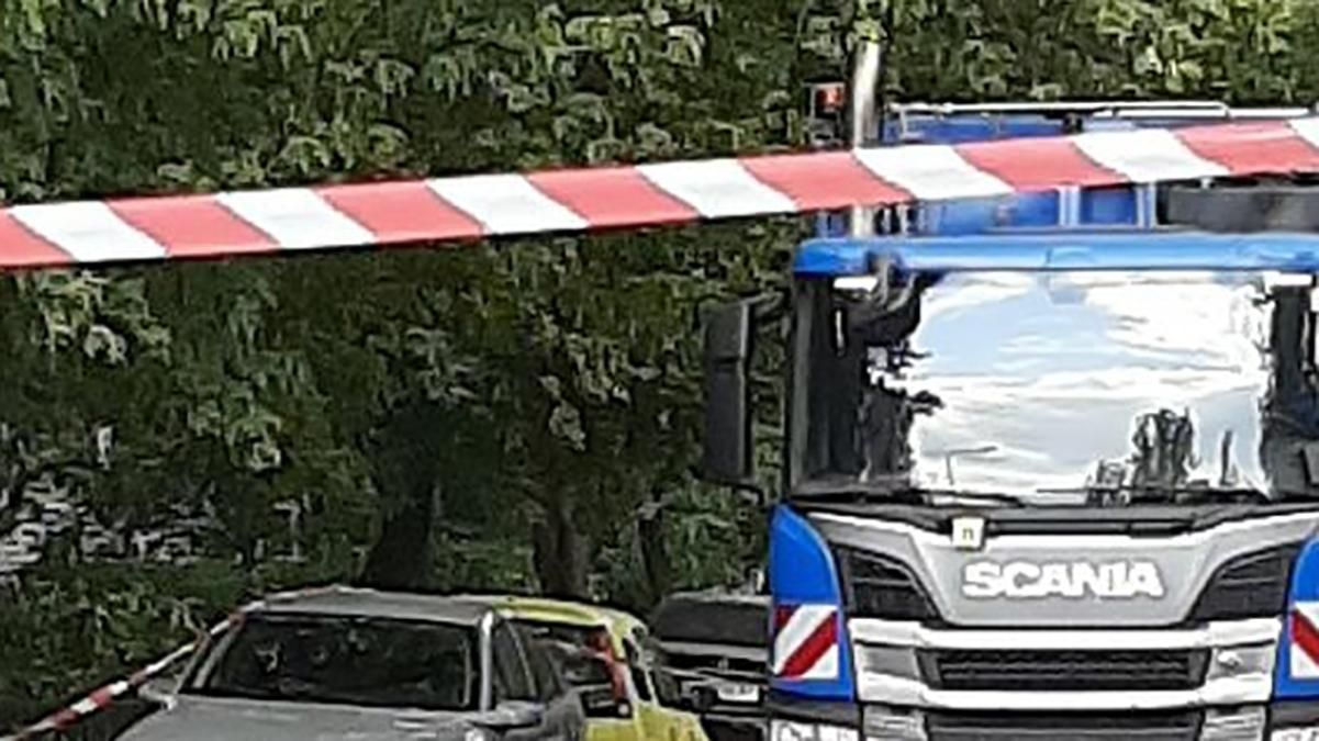 Мусоровоз переехал маму с ребенком в Киеве: женщина погибла, малолетний мальчик – в реанимации Мусоровоз переехал маму с ребенком в Киеве: женщина погибла, малолетний мальчик – в реанимации