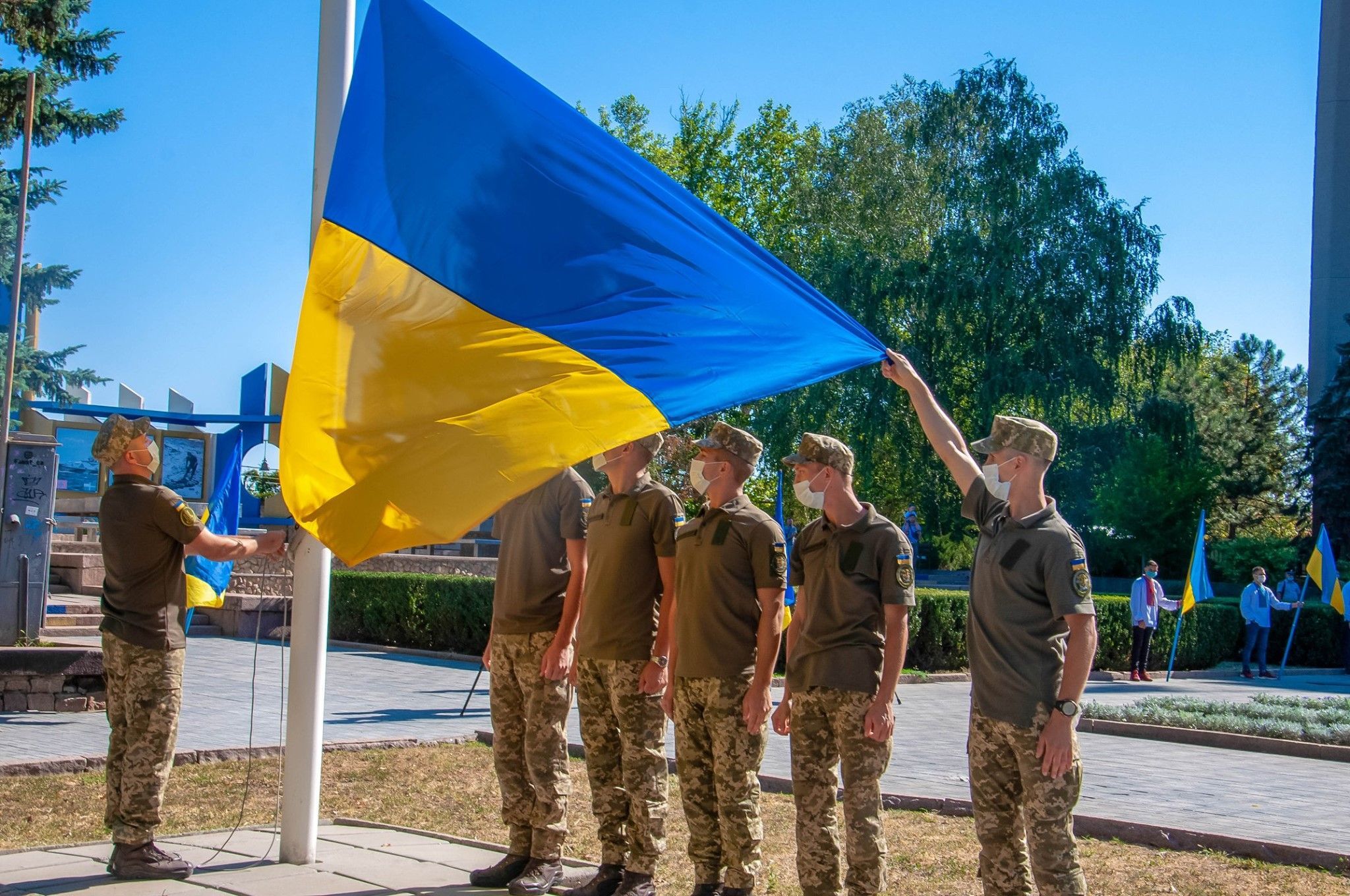 Морські піхотинці привітали українців з Днем Прапора: зворушливе відео