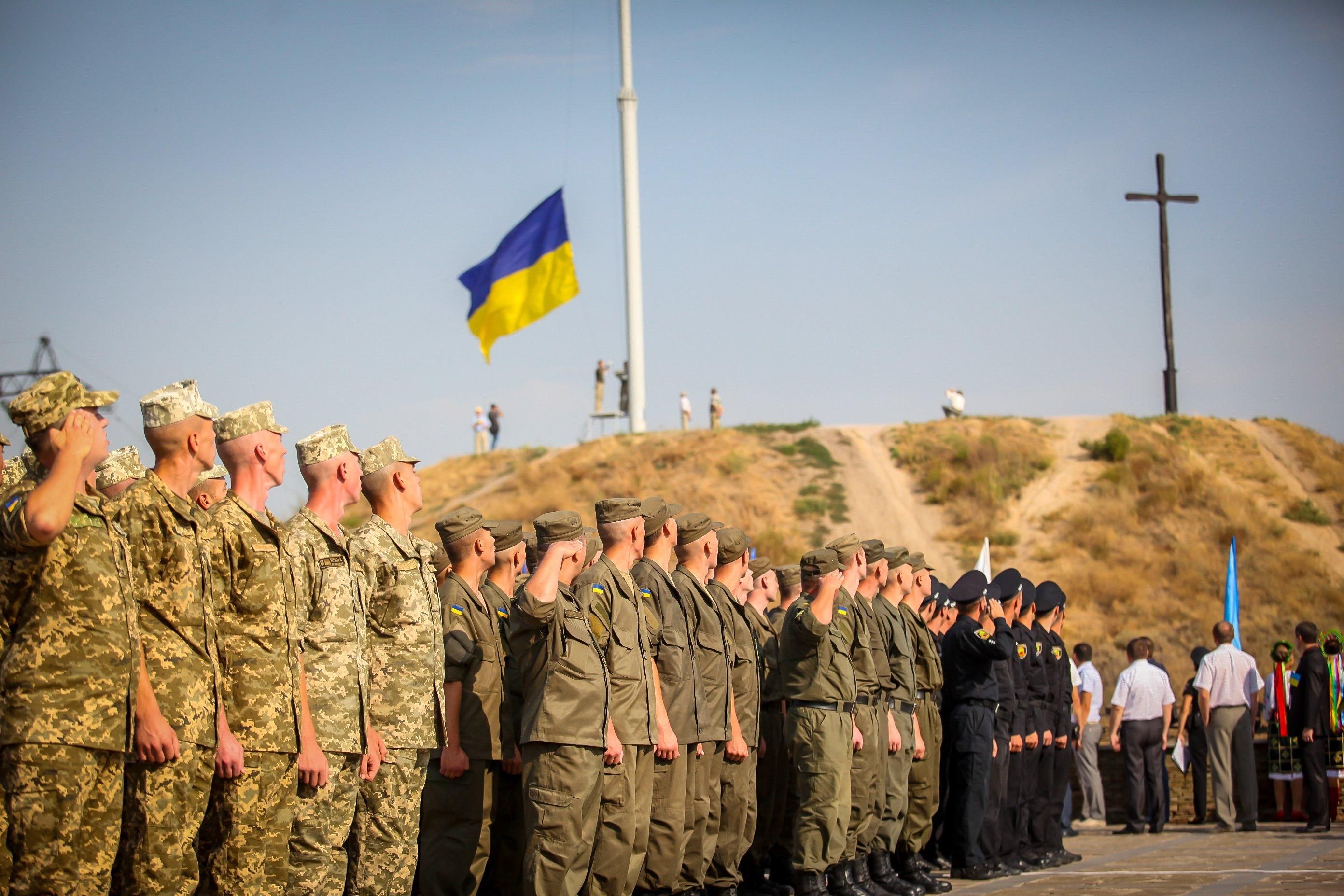 "Боротися за державу – це найвища честь": Міноборони та ЗСУ привітали з Днем Незалежності