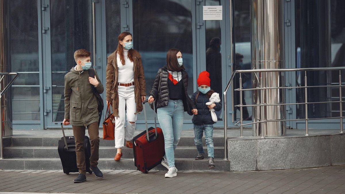 Іноземцям з червоної зони можуть на 30 днів заборонити в'їзд до України: ініціатива уряду Іноземцям з червоної зони можуть на 30 днів заборонити в'їзд до України: ініціатива уряду