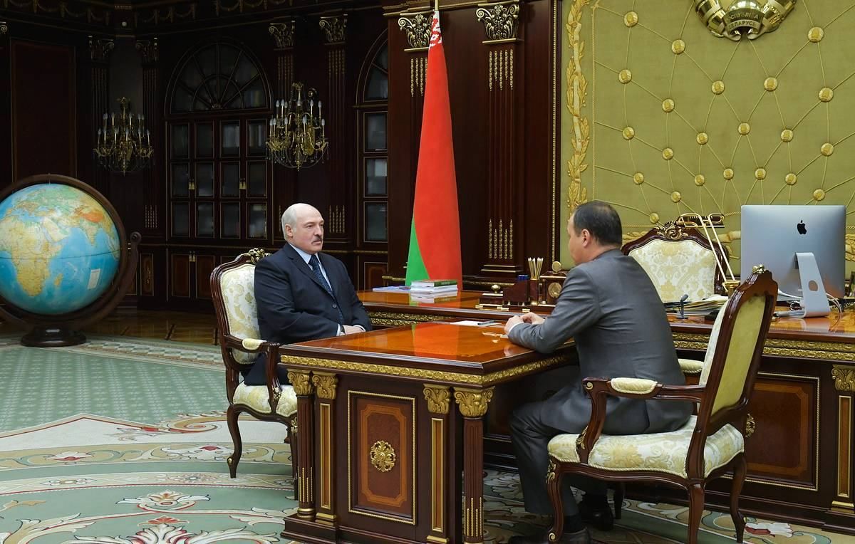 У Білорусі опозиція заявила про "спірний" статус уряду У Білорусі опозиція заявила про "спірний" статус уряду