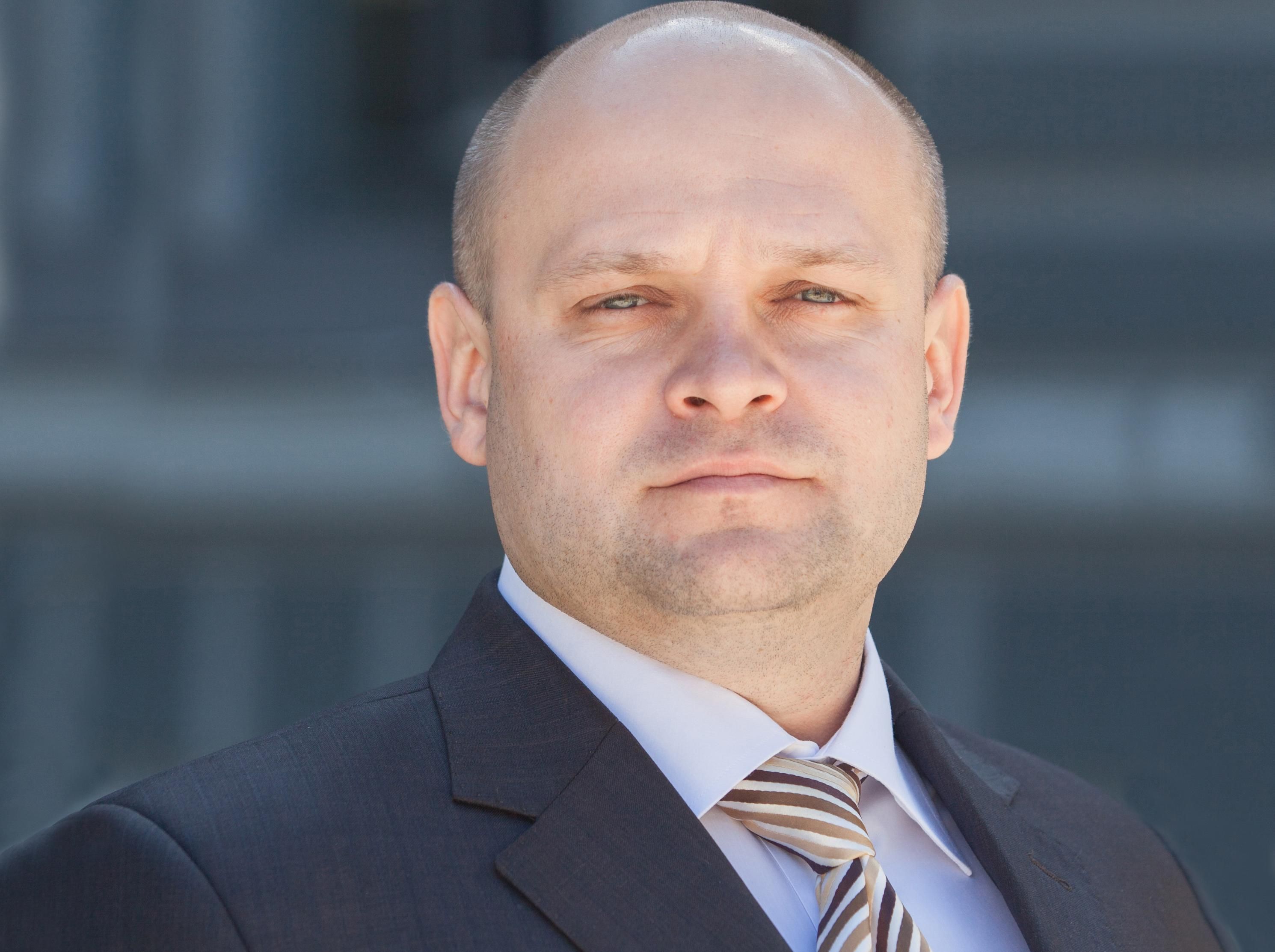 Романа Борисенка звільнили з посади заступника голови НБУ Романа Борисенка звільнили з посади заступника голови НБУ