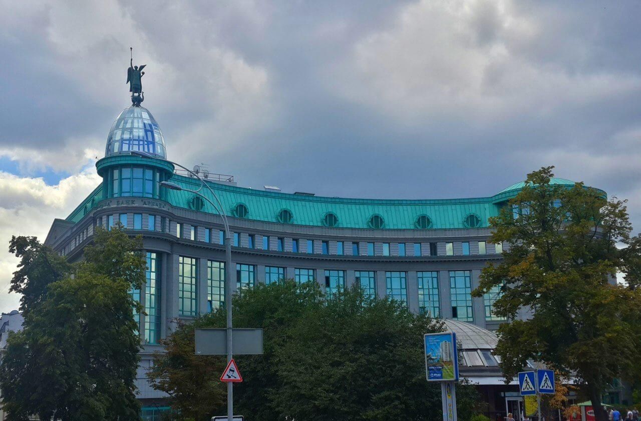 Фонд гарантирования вкладов физлиц начал открытый конкурс по выводу неплатежеспособной Аркады с рынка Фонд гарантирования вкладов физлиц начал открытый конкурс по выводу неплатежеспособной Аркады с рынка