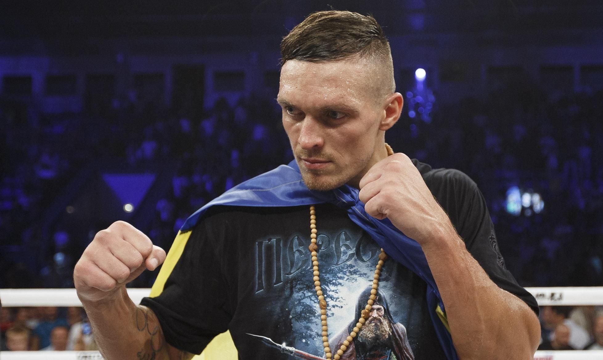 Усик у Харкові зустрівся зі скандальним політиком: фото Усик у Харкові зустрівся зі скандальним політиком: фото