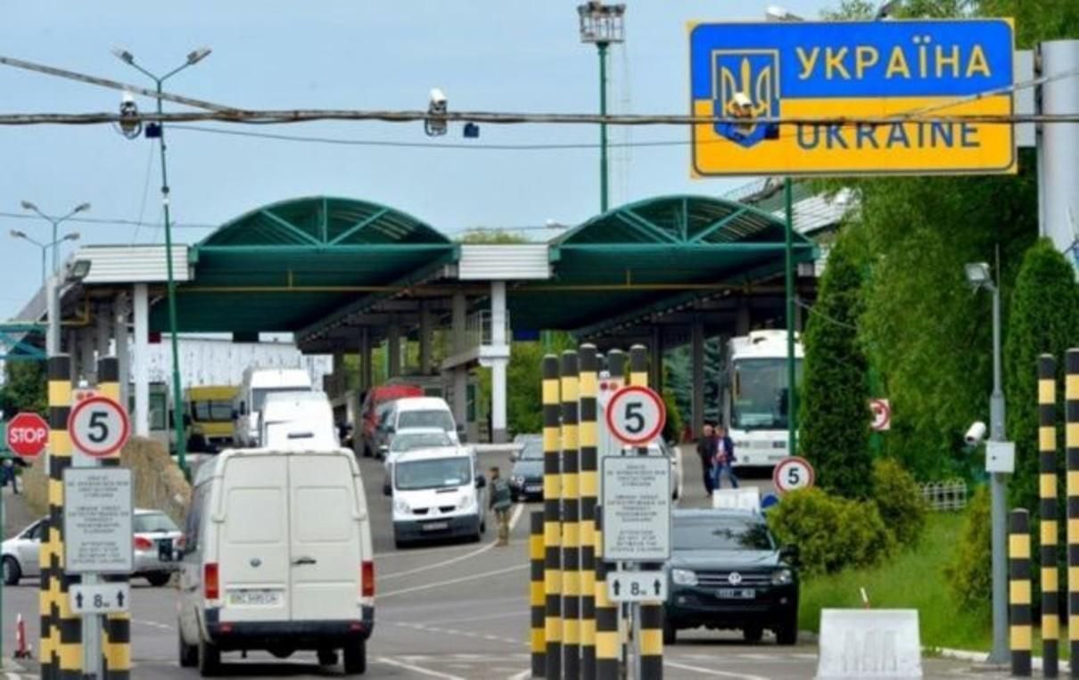 Уряд розширив категорії іноземців, яким дозволено в'їзд в Україну: кого додали