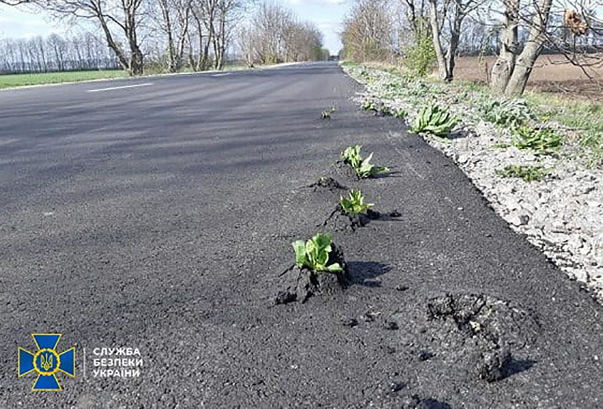 Мільйонні збитки під час ремонту доріг: СБУ викрила схему
