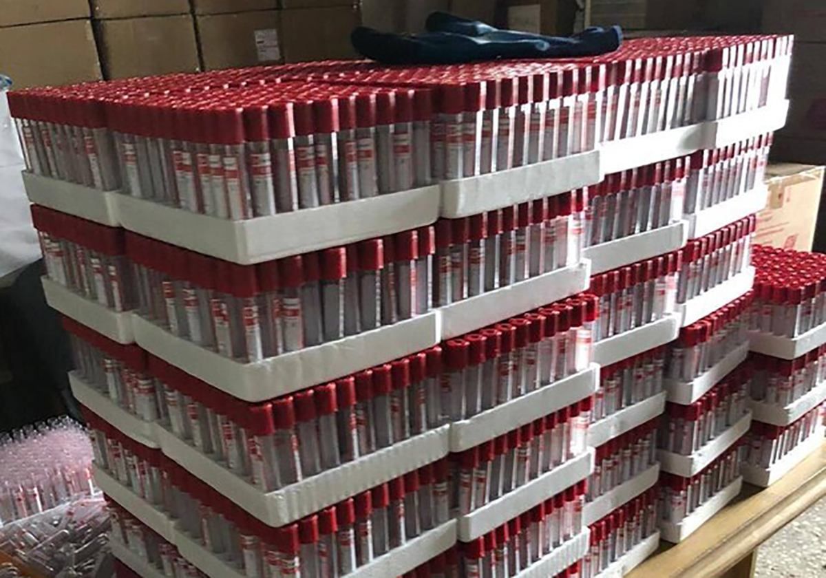 Підпільний цех з виробництва наборів для тестування на COVID-19 "накрили" на Харківщині: фото Підпільний цех з виробництва наборів для тестування на COVID-19 "накрили" на Харківщині: фото