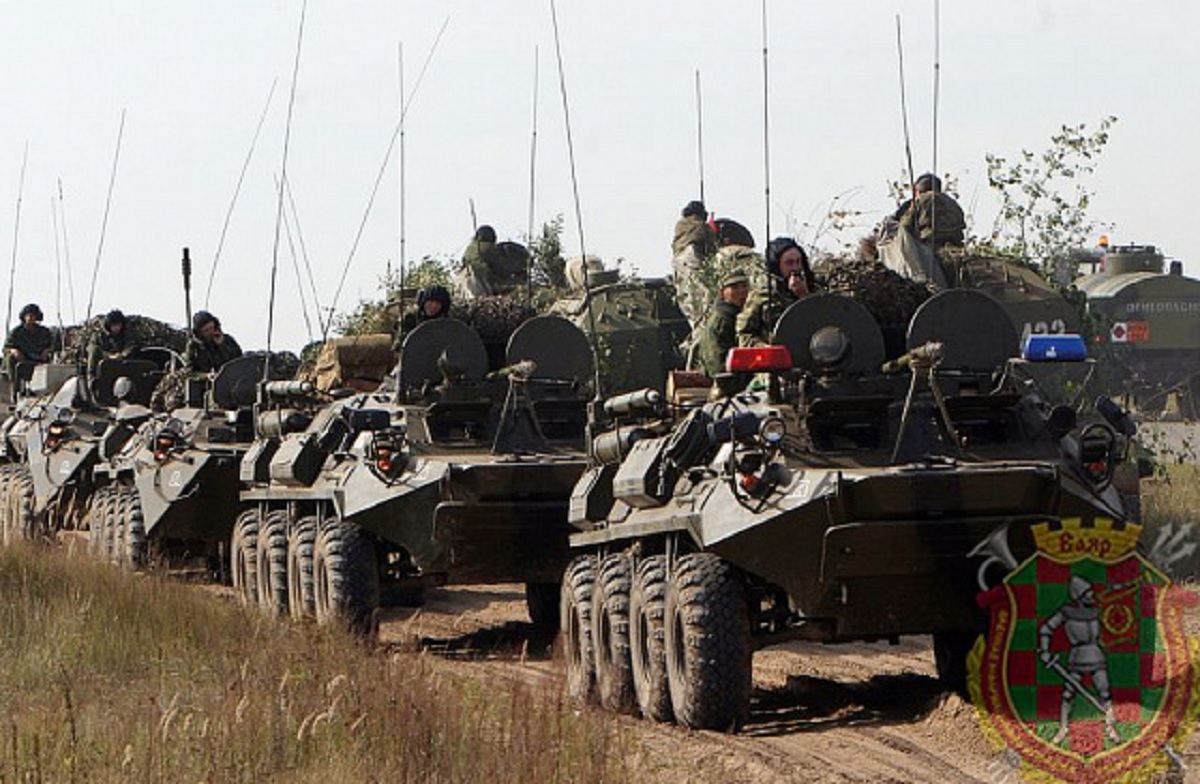 У Білорусі знову проводять військові навчання: залучили танки, артилерію, авіацію