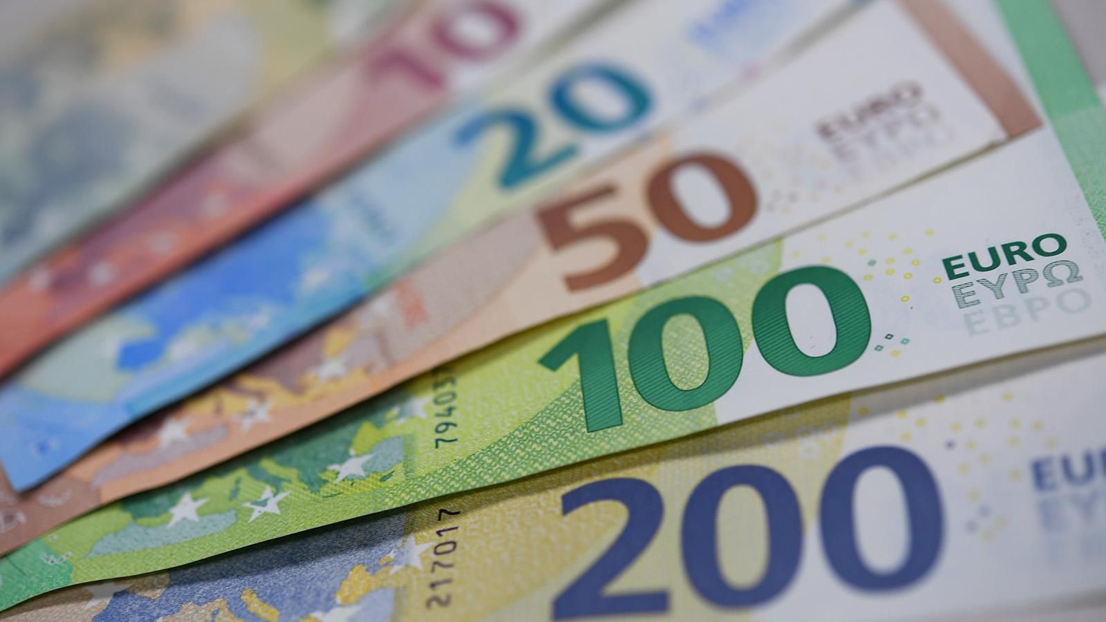 Курс долара, євро – курс валют НБУ на 31 серпня 2020