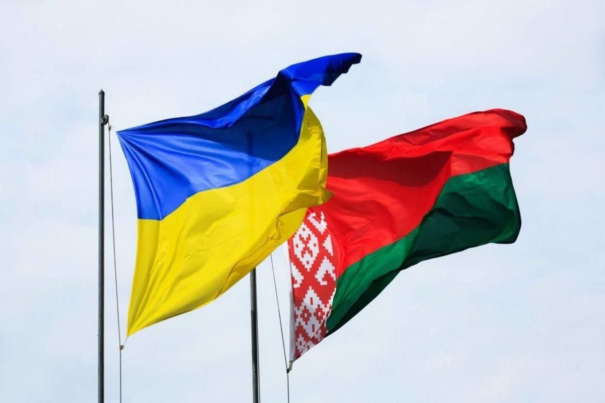 Пауза у відносинах між Мінськом та Києвом: у МЗС Білорусі назвали винного