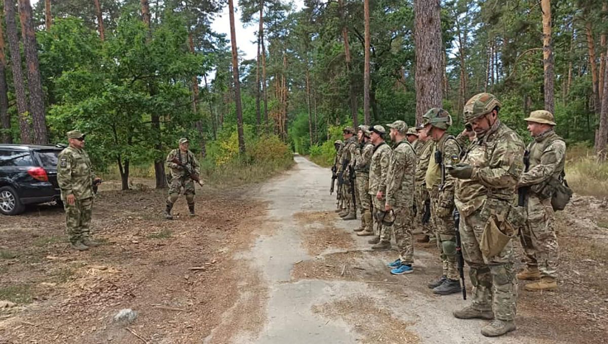 Хто саботує створення системи територіальної оборони під час війни – Є питання
Хто саботує створення системи територіальної оборони під час війни – Є питання