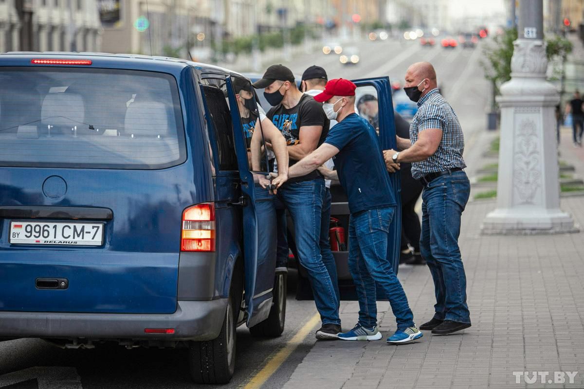 У Мінську невідомі викрали члена опозиційної Координаційної ради