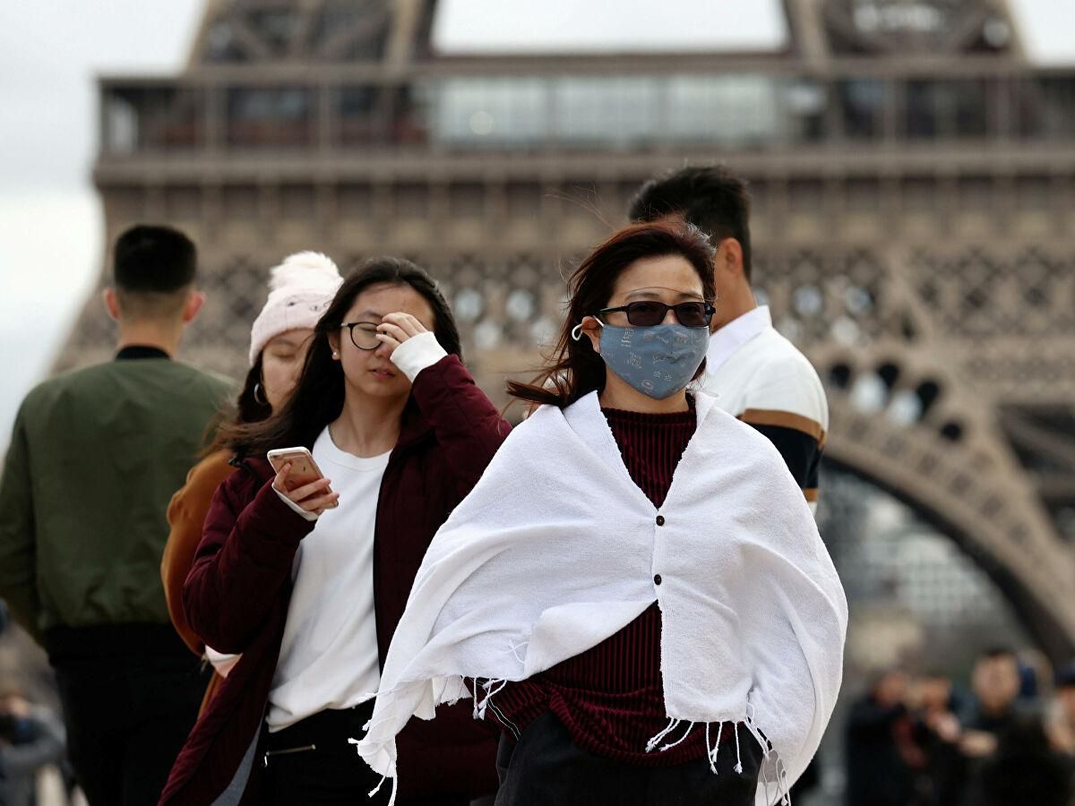 Понад 7000 хворих на COVID-19 за добу: у Франції заговорили про новий жорсткий карантин Понад 7000 хворих на COVID-19 за добу: у Франції заговорили про новий жорсткий карантин