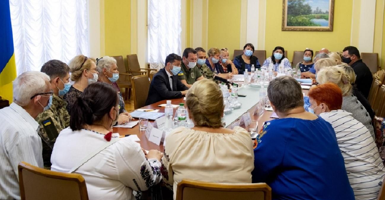 Ми всіх повернемо – живих та неживих, – Зеленський про полонених Ми всіх повернемо – живих та неживих, – Зеленський про полонених