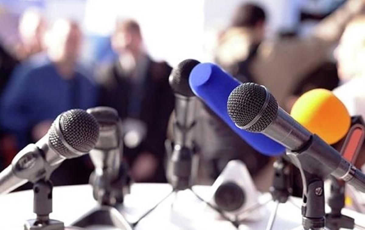 ЕС обвиняет власти Беларуси в ограничении свободы СМИ ЕС обвиняет власти Беларуси в ограничении свободы СМИ