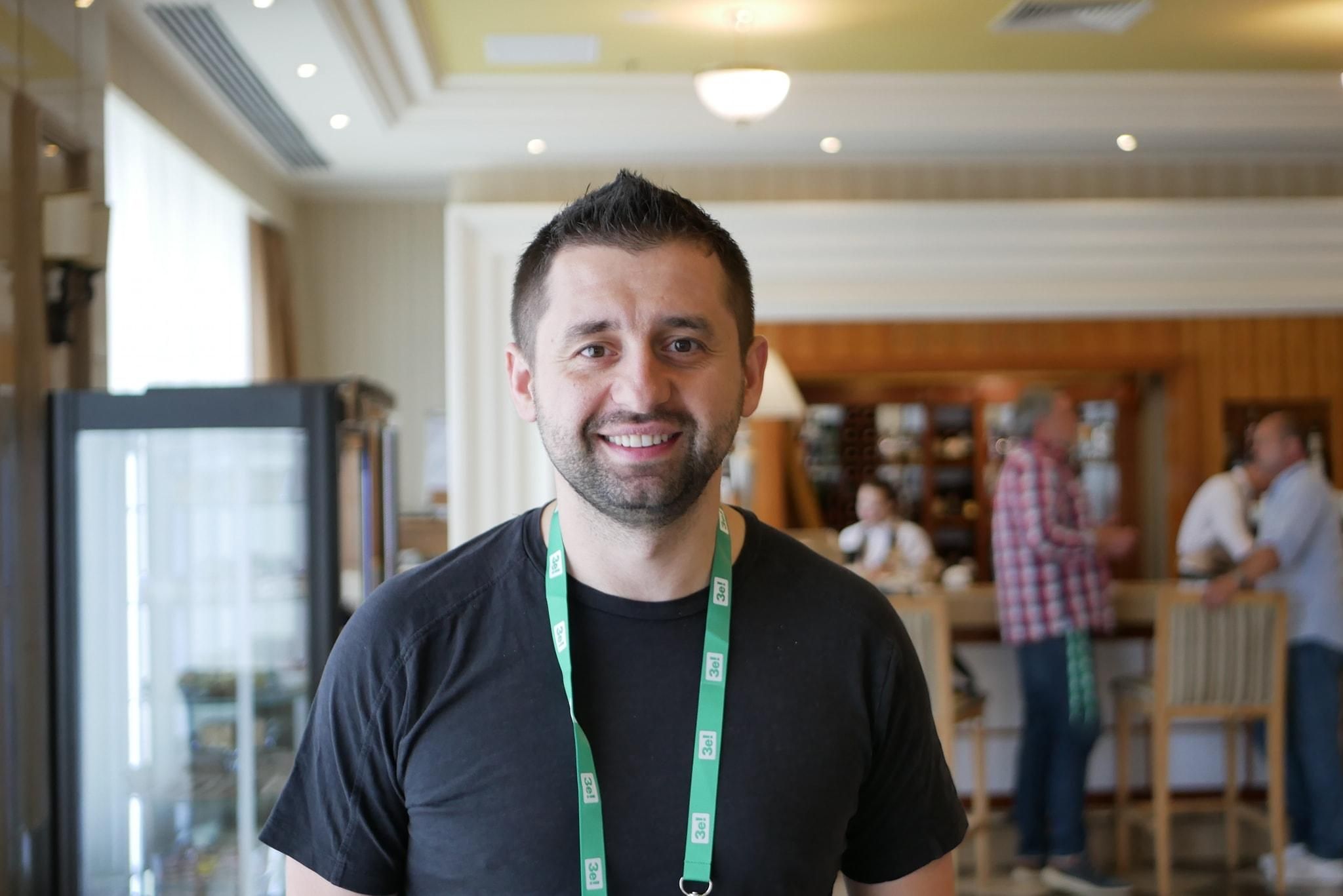 Арахамия объяснил, почему нужно деньги из коронавирусного фонда тратить на дороги Арахамия объяснил, почему нужно деньги из коронавирусного фонда тратить на дороги