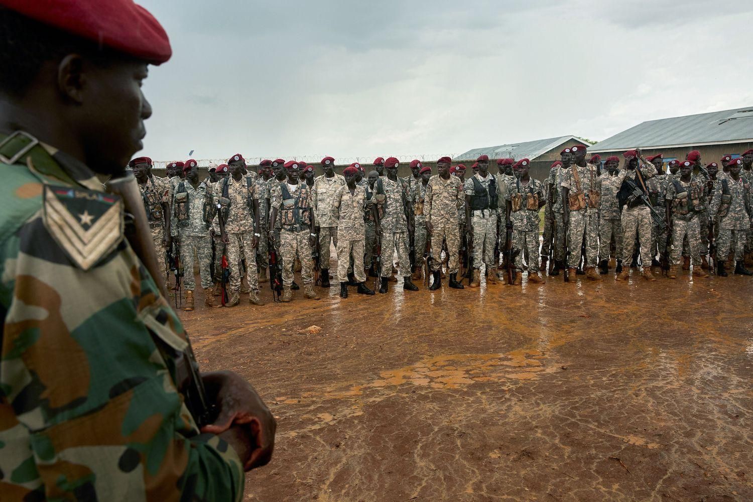 После 17 лет войны в Судане правительство заключило мирное соглашение с повстанцами