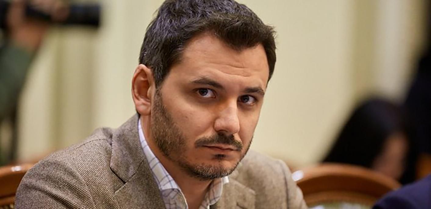 Никакой амнистии для боевиков: в "Слуге народа" требуют исключить Фокина из ТКГ Никакой амнистии для боевиков: в "Слуге народа" требуют исключить Фокина из ТКГ