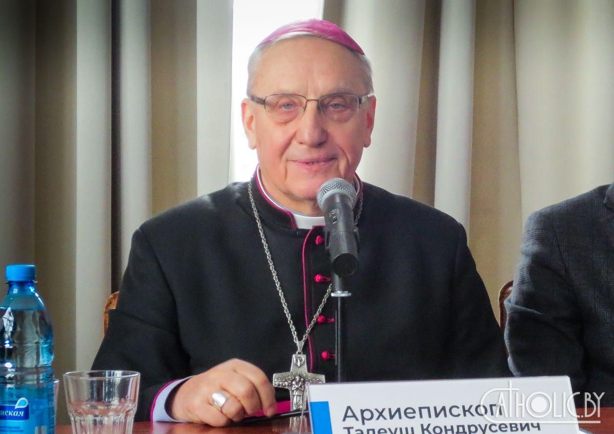 Белорусские пограничники не пустили в страну председателя католической церкви: детали скандала