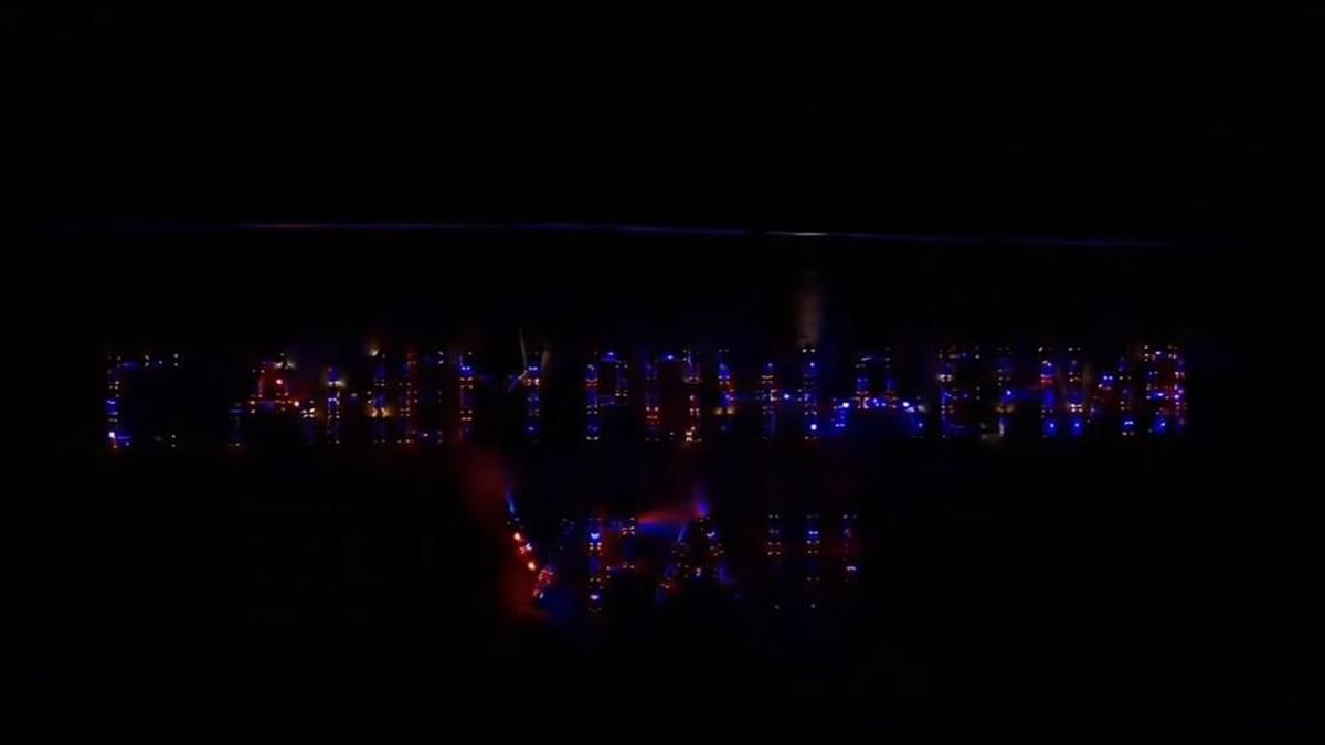 В Минске поздравления для Лукашенко выложили из машин милиции - видео В Минске поздравления для Лукашенко выложили из машин милиции - видео