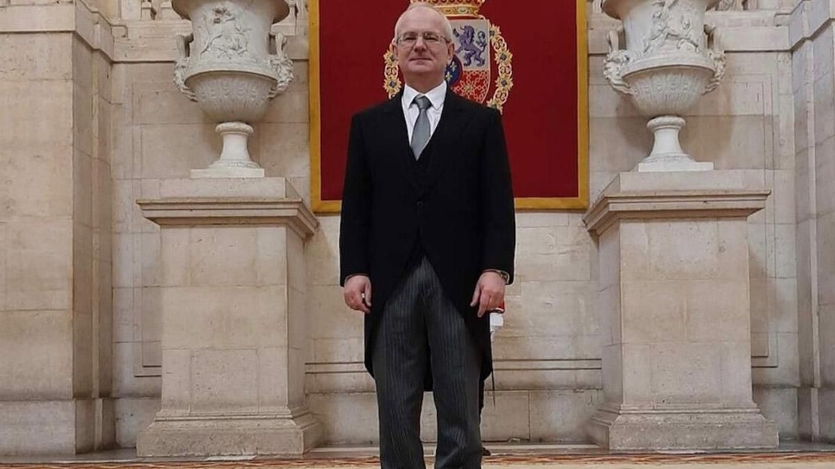 Лукашенко звільнив посла, що засудив насилля над протестувальниками Лукашенко звільнив посла, що засудив насилля над протестувальниками