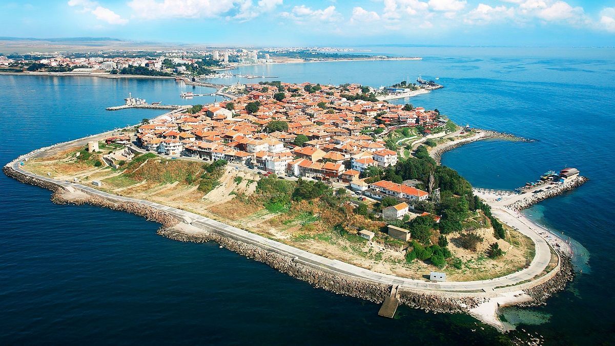 Чи потрібно проходити самоізоляцію в Болгарії: обмеження для українців Чи потрібно проходити самоізоляцію в Болгарії: обмеження для українців